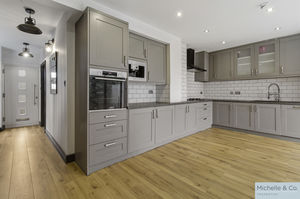 Kitchen- click for photo gallery